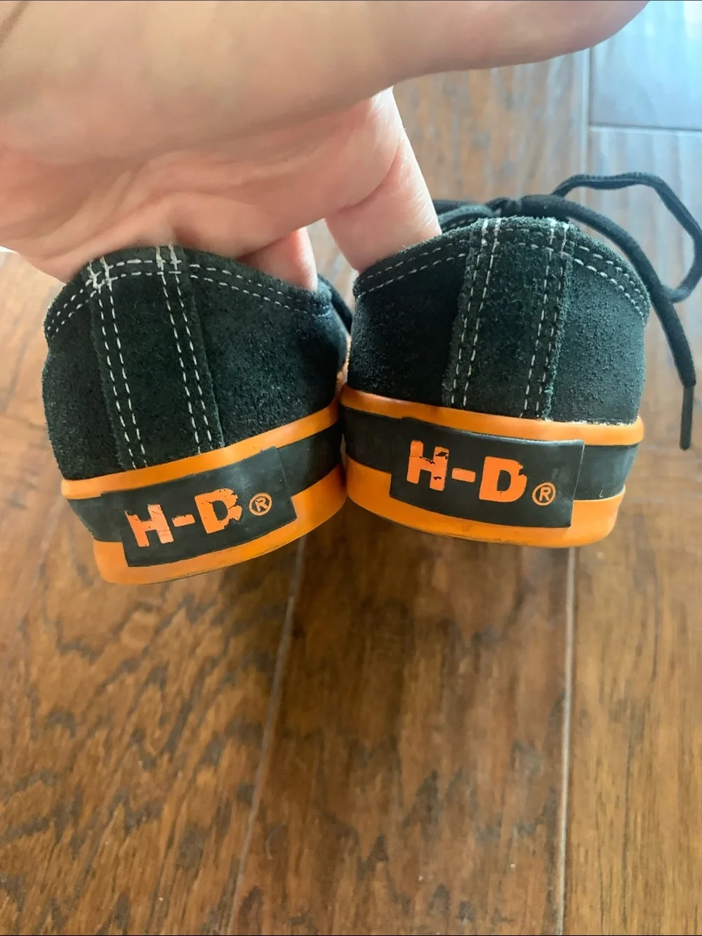 HARLEY DAVIDSON LOW TOP SNEAKERS